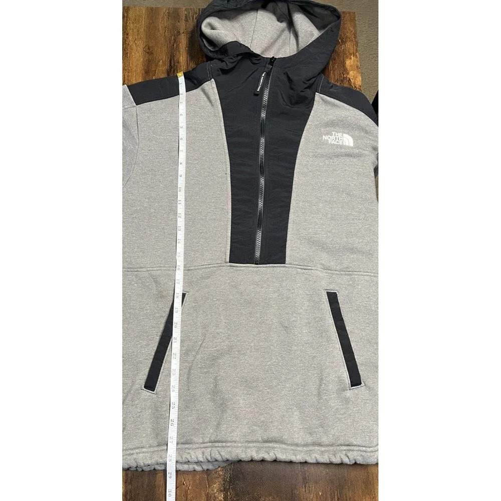 The North Face Mens L 1/4 zip Hoodie Logo Pockets NF0A3XB2